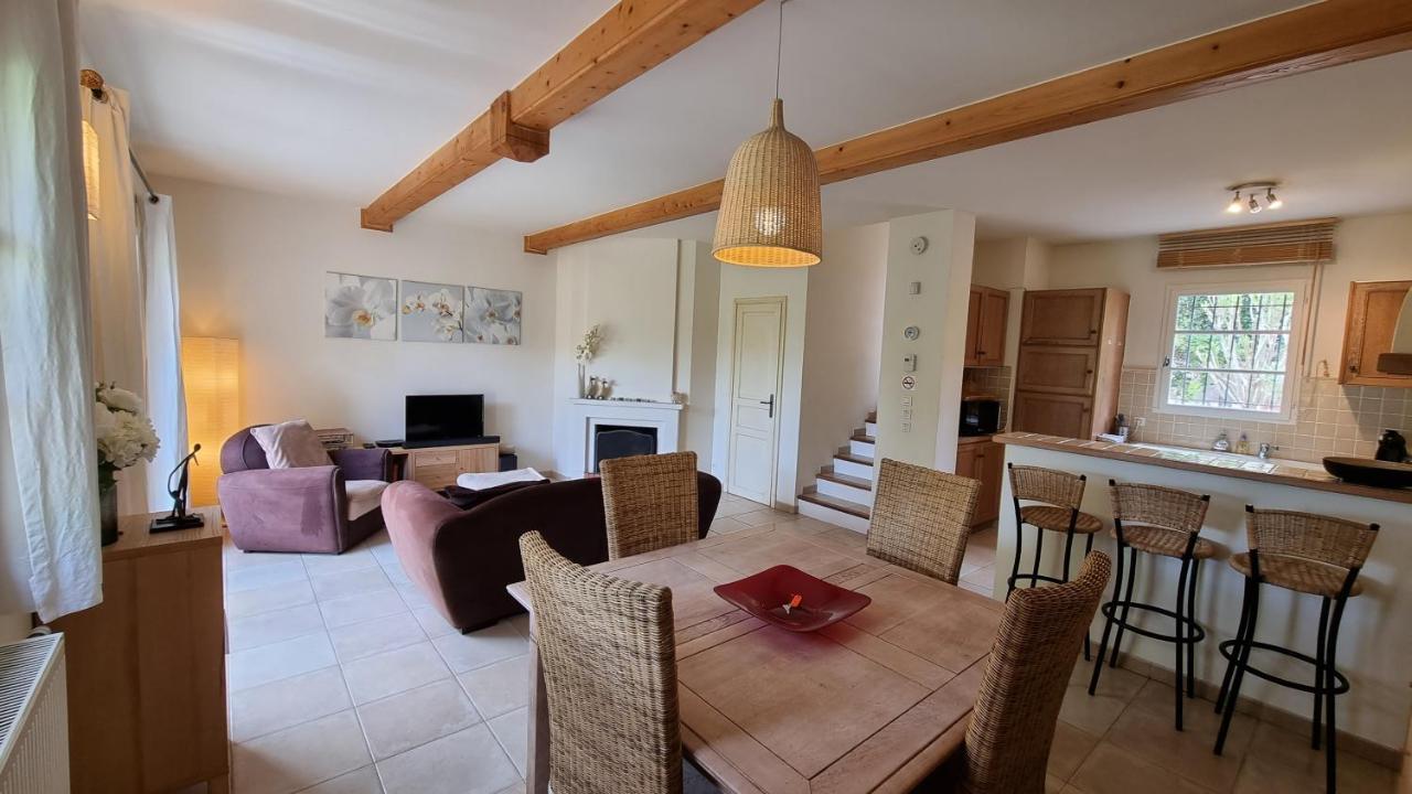 Villa Au Golf De St-Endreol La Motte  Bagian luar foto
