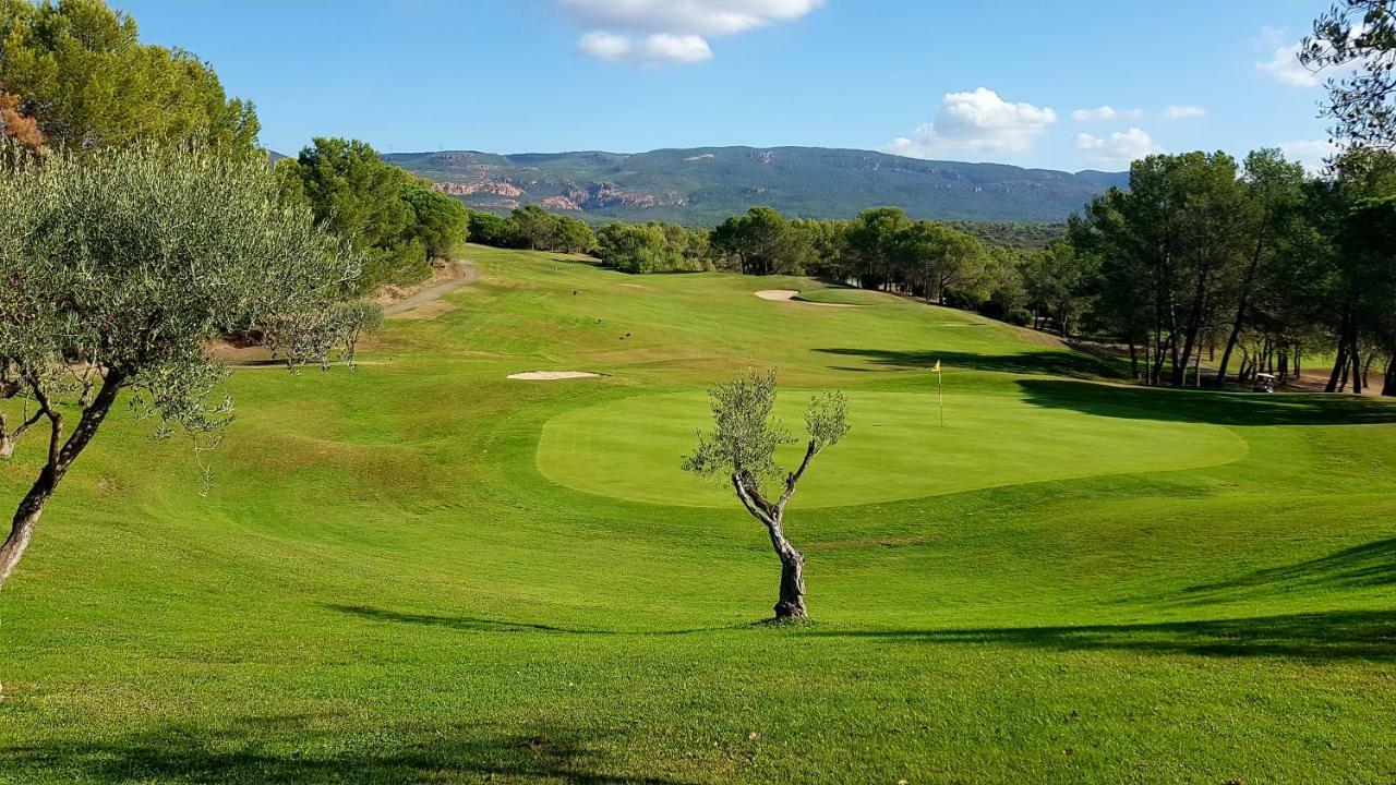 Villa Au Golf De St-Endreol La Motte  Bagian luar foto